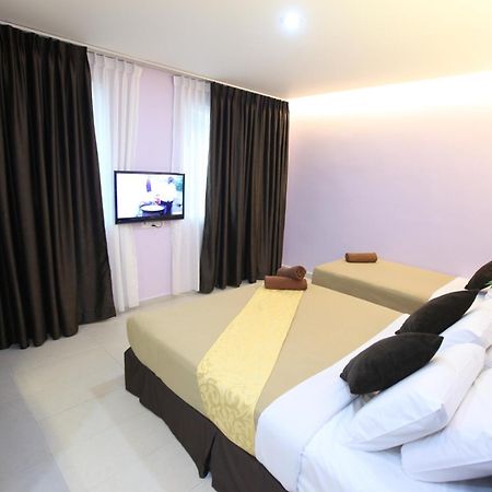 Al Huda Hotel Malacca Exteriör bild